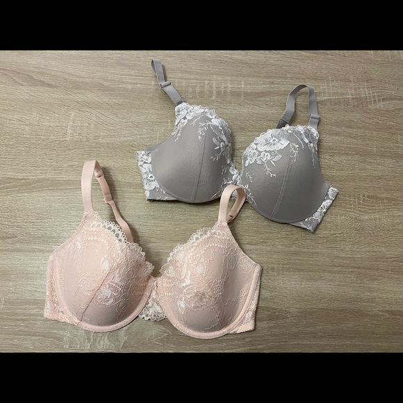 NWOT 2 Beautiful Lace Detail Underwire Bras Size 34C